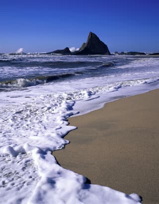 Surf at Martins Beach